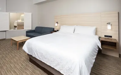 Photo 4 - Holiday Inn Express and Suites Portage by IHG