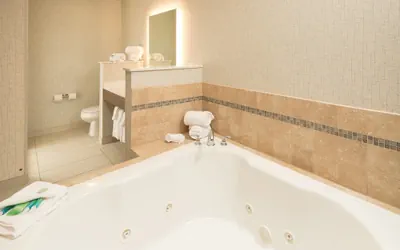 Photo 5 - Holiday Inn Express and Suites Portage by IHG