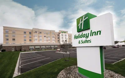 Photo 2 - Holiday Inn Hotels and Suites Mount Pleasant by IHG