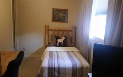 Photo 4 - Jewel Lake Bed and Breakfast