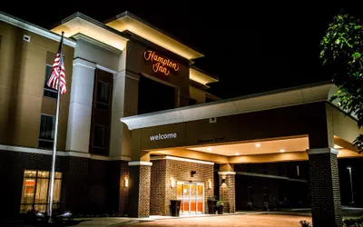 Photo 2 - Hampton Inn Pontiac