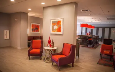 Photo 5 - Hampton Inn Pontiac