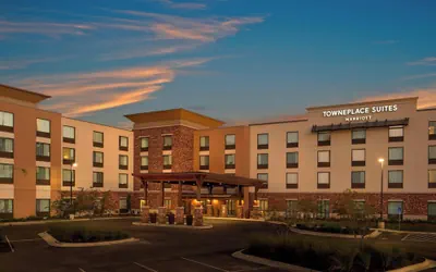 Photo 2 - TownePlace Suites by Marriott Foley at OWA