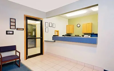 Photo 4 - Emmetsburg Hotel and Suites