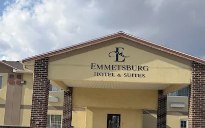 Photo 2 - Emmetsburg Hotel and Suites