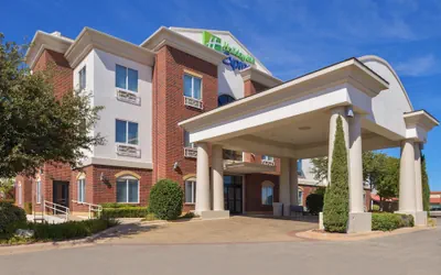 Photo 2 - Holiday Inn Express & Suites Abilene by IHG