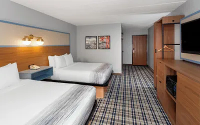 Photo 2 - AmericInn by Wyndham Appleton North/Little Chute