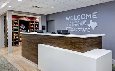 Photo 3 - Hampton Inn & Suites Nacogdoches