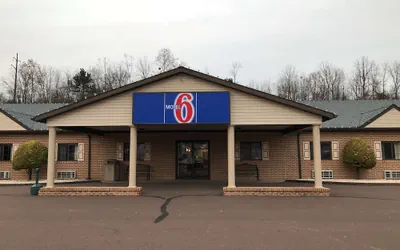 Photo 2 - Motel 6 Bloomsburg, PA