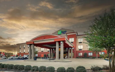 Photo 2 - Holiday Inn Express Hotel & Suites Gadsden W-Near Attalla by IHG