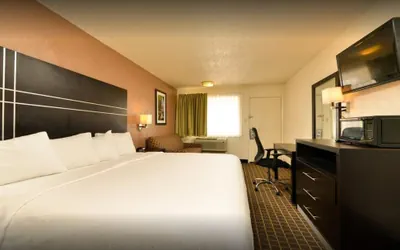 Photo 5 - Quality Inn Gonzales