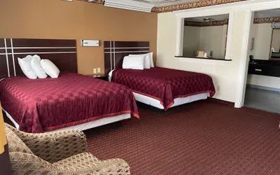 Photo 5 - Budget Inn & Suites Shoreline