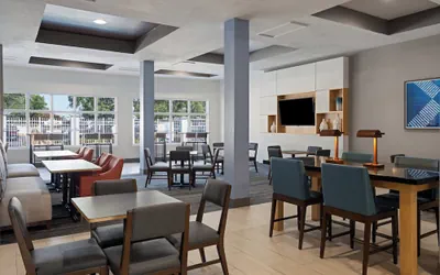 Photo 4 - Holiday Inn Express St. Petersburg North (I-275) by IHG