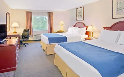Photo 5 - Days Inn & Suites by Wyndham Laurel Near Fort Meade