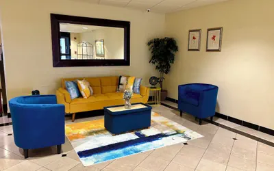 Photo 4 - Days Inn & Suites by Wyndham Laurel Near Fort Meade