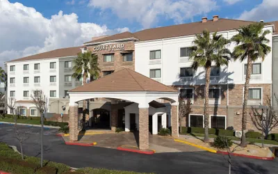 Photo 2 - Courtyard by Marriott Ontario Rancho Cucamonga