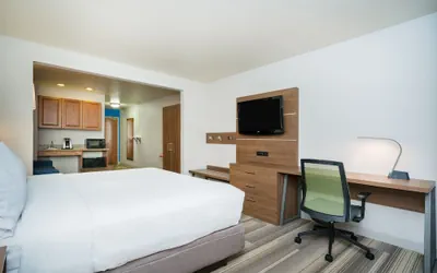 Photo 5 - Holiday Inn Express Hotel & Suites Rocky Mount by IHG
