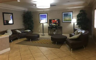 Photo 4 - Candlewood Suites Joplin by IHG