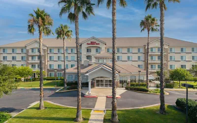 Photo 2 - Hilton Garden Inn Ontario/Rancho Cucamonga