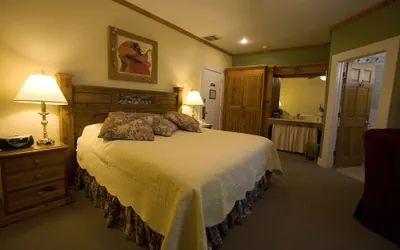 Photo 5 - Highland Lake Inn & Resort