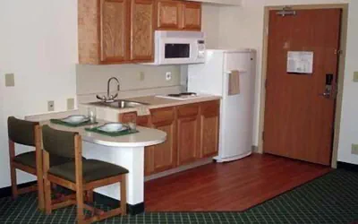Photo 5 - Birch Hill Suites Dayton - WP AFB