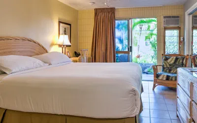 Photo 3 - Kohea Kai Hotel Maui