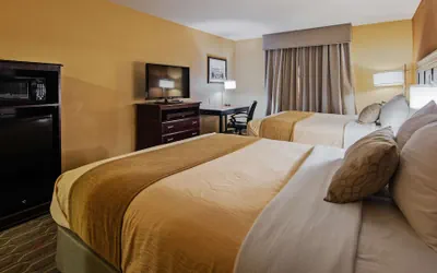 Photo 5 - Best Western Granbury Inn & Suites