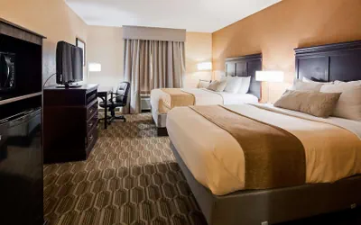 Photo 4 - Best Western Granbury Inn & Suites
