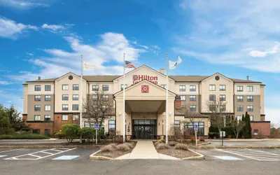 Photo 2 - Hilton Garden Inn Plymouth