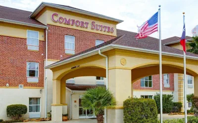 Photo 2 - Comfort Suites University Drive