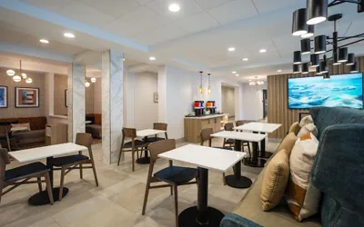 Photo 5 - Hampton Inn Easley