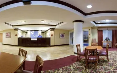 Photo 3 - Holiday Inn Express Hotel & Suites Brooksville West by IHG