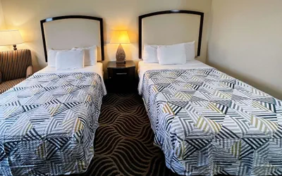 Photo 4 - Executive Inn & Suites Breaux Bridge, LA