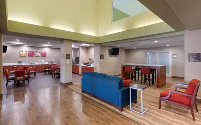 Photo 3 - Comfort Suites Marysville - Yuba City