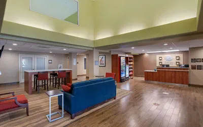 Photo 2 - Comfort Suites Marysville - Yuba City