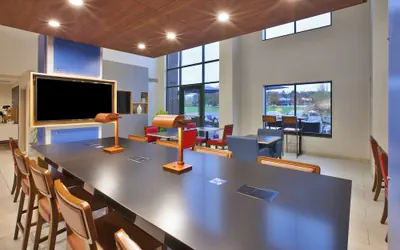 Holiday Inn Express Hotel & Suites Rochester - Victor by IHG