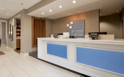 Photo 5 - Holiday Inn Express & Suites Lenoir Cty by IHG