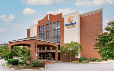 Photo 2 - Comfort Suites Near Potomac Mills