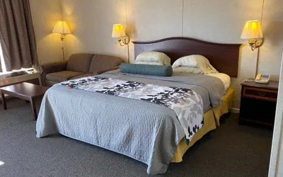 Photo 3 - Sherwood Motel