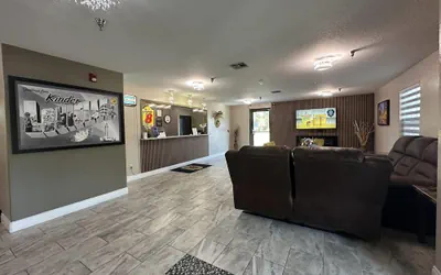 Photo 2 - Super 8 by Wyndham Kinder/Coushatta near Casino