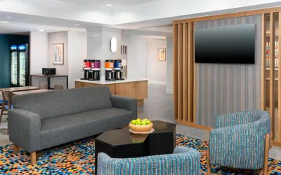 Photo 3 - Hampton Inn South Plainfield-Piscataway