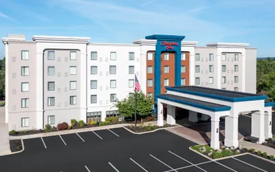 Photo 2 - Hampton Inn South Plainfield-Piscataway
