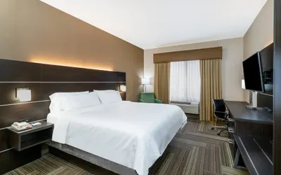 Photo 4 - Holiday Inn Express & Suites Ashland by IHG