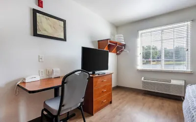 Photo 5 - Woodspring Suites Huntsville Madison