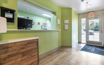 Photo 2 - Woodspring Suites Huntsville Madison