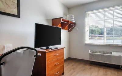 Photo 4 - Woodspring Suites Huntsville Madison