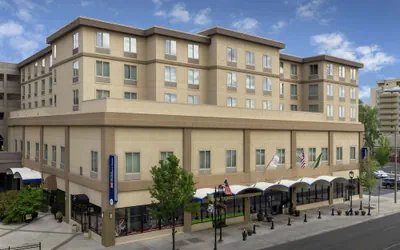 Photo 2 - Hilton Garden Inn Yakima Downtown