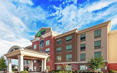 Photo 2 - Holiday Inn Express & Suites Shreveport South Park Plaza by IHG