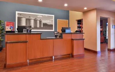 Photo 4 - Hampton Inn & Suites Woodland-Sacramento Area
