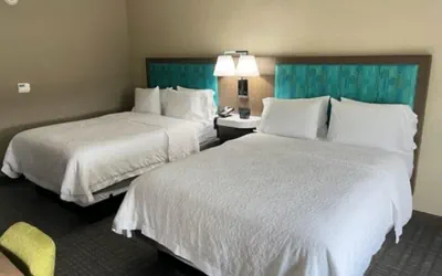 Photo 4 - Hampton Inn & Suites Louisville East